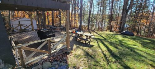 9 Hemlock St, Hillsboro NH  03244-5027 exterior