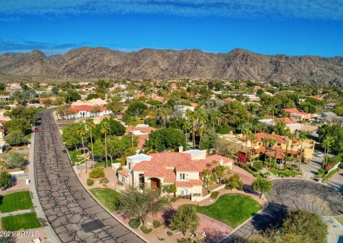 12640 35 Pl, Phoenix AZ 85032-3935 exterior