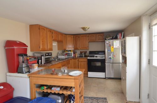 13 Oak St, Northwood NH  03261-3915 exterior
