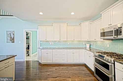 33675 Hunters Run, Lewes DE  19958-4844 exterior