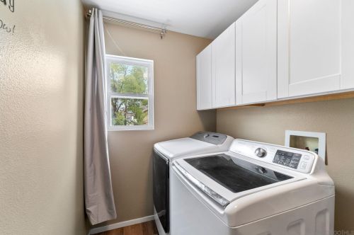 42064 Pine Needle St, Temecula CA  92591-7915 exterior