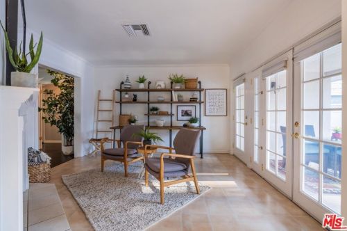4919 Cartwright Ave, North Hollywood CA  91601-4728 exterior