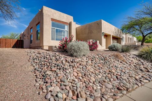 6533 Shadow Run Dr, Tucson, AZ 85704-6935