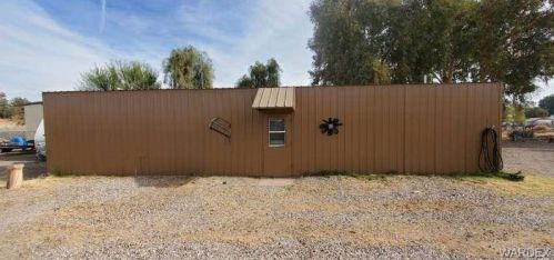 1643 Vly Dr, Mohave Valley AZ  86440-8583 exterior
