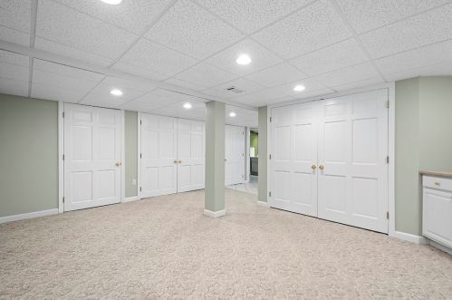 85 Inglewood Dr, Pittsburgh PA 15228-1555 exterior