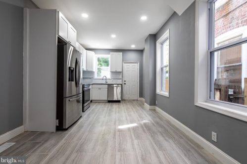 6526 Chew Ave, Philadelphia PA 19120-2332 exterior