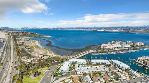 50 Montego Ct, San Diego CA  92118-3247 exterior