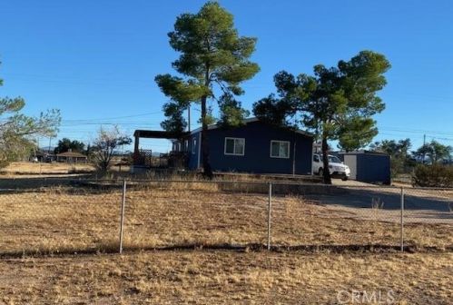 13459 Begonia Rd, Victorville, CA 92392-9330
