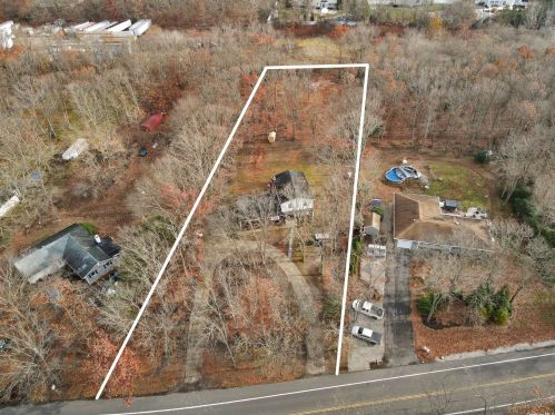 153 Miller Place Rd, Miller Place NY  11764-2807 exterior