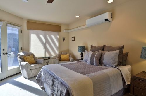 49503 Avenida Vista Bonita, La Quinta CA  92253-2537 exterior