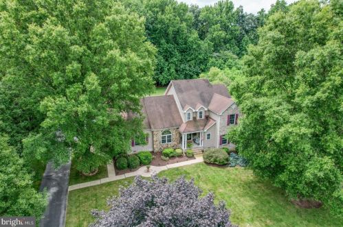 231 Crosby Knl Cir, Dover DE  19904-1098 exterior