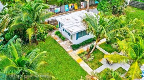 320 4 Ave, Delray Beach FL  33444-2717 exterior