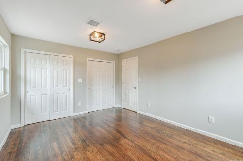 9 Brookwood Dr, Wheatley Heights NY  11798-1005 exterior