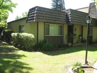 3229 Casitas Bonito, Sacramento, CA 95825-2041