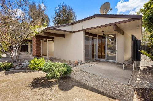 5041 Elsinore Ave, Orange CA  92869-1223 exterior