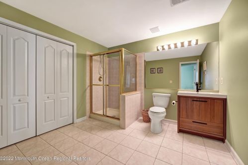 167 Ln Quinta Ct, Holmdel Village NJ  07733-2536 exterior