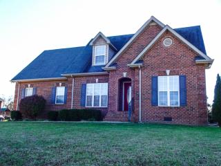 108 Macy Ct, Christiana, TN 37037-5255