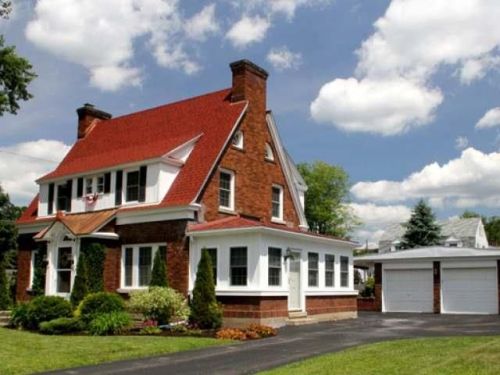 401 College St, Youngsville, PA 16371-1113