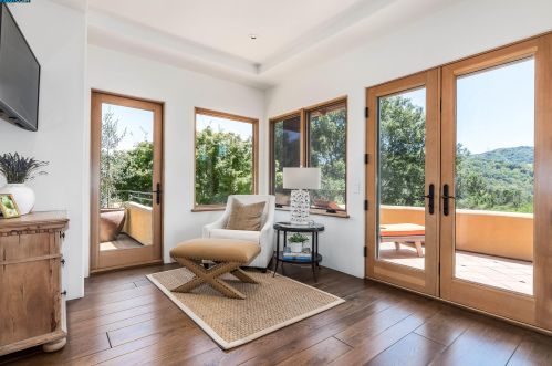 5 Owl Hill Ct, Orinda CA  94563-3441 exterior