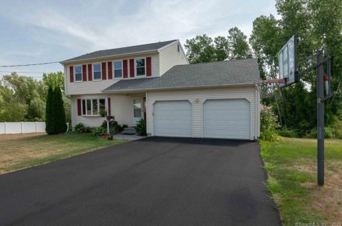 134 Sugar Hill Rd, North Haven, CT 06473-4044