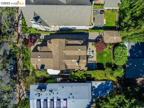 35 Craig Ave, Oakland CA  94611-3701 exterior