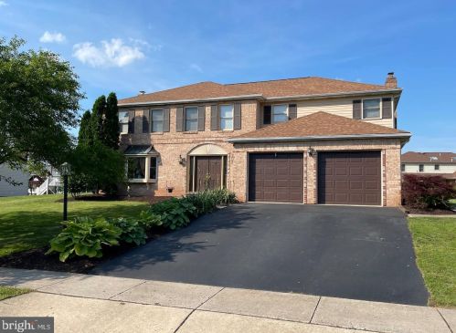 1567 Potter Dr, Pottstown PA 19464-2978 exterior