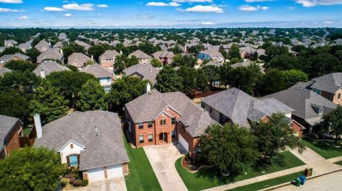 3604 Leanne Dr, Lewisville TX  75022-0962 exterior