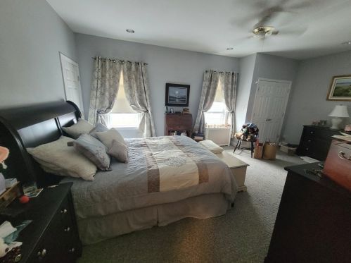 580 Weetamoe St, Fall River MA  02720-5643 exterior