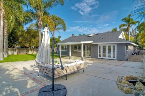 618 Sonrisa St, Solana Beach, CA 92075-2437