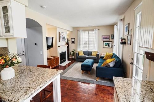 23301 Anacapa Ln, Santa Clarita CA  91354-4911 exterior