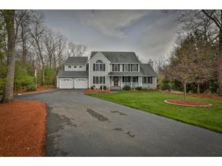 38 Westford Dr, Auburn NH  03032-3841 exterior