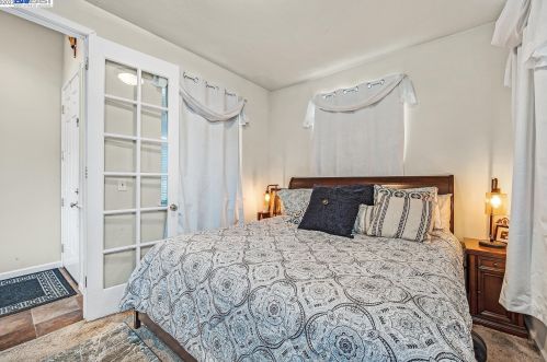 1377 Cougar Creek Dr, Grayson, CA 95363-8754