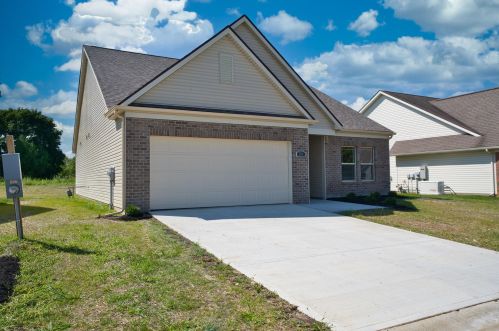 286 Hampton Trl, Springfield, OH 45502-8495