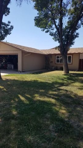 1949 Leslie Ave, Newman, CA 95360-1410
