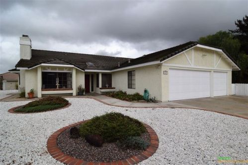 1509 Del Mar Rd, Oceanside, CA 92057-5708
