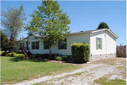 760 Shrum Cemetery Rd, Westmoreland, TN 37186-2919