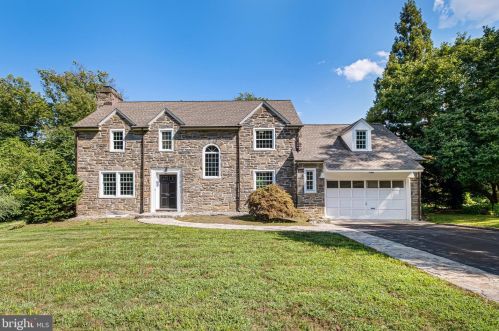 1502 Woodsdale Rd, Wilmington, DE 19809-2247