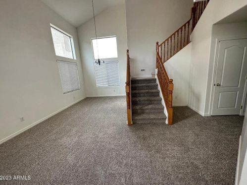 1986 Vineyard Plains Dr, San Tan Valley, AZ 85144