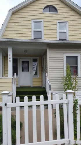 748 Capitol Ave, Bridgeport, CT 06606-5256