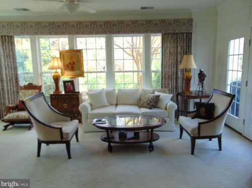 271 Long Point Dr, Fredericksburg VA  22406-5450 exterior