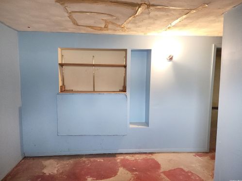 672 Deer Park Ave, Babylon NY  11702-1320 exterior