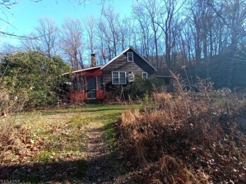 192 Raritan River Rd, Califon, NJ 07830-4210