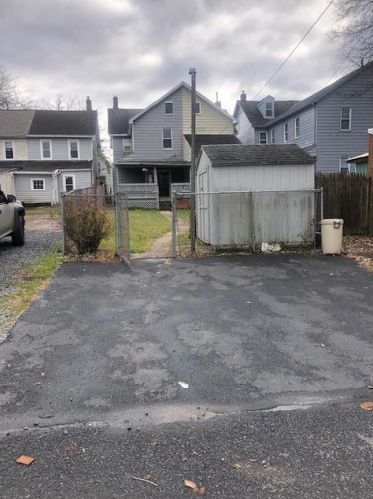 1011 Wilkes Barre St, Easton PA  18042-6381 exterior