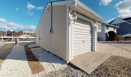 99 Cedar Run Rd, Berkeley Township NJ  08721-3502 exterior
