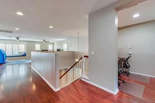 32758 Stonefield Ln, Temecula CA  92592-7207 exterior