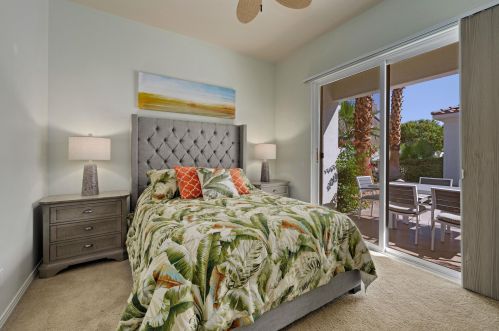 56430 Muirfield Vlg, La Quinta CA  92253-7648 exterior