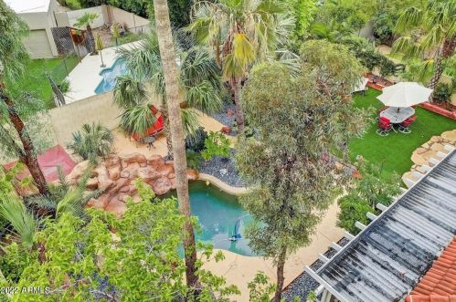 15848 16th St, Phoenix AZ  85022-3326 exterior