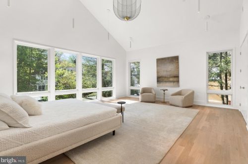 2838 Chesterfield Pl, Washington DC  20008-1015 exterior