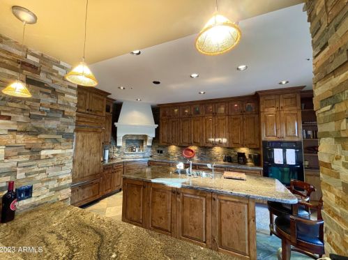 10153 Topaz Dr, Scottsdale AZ  85258-4808 exterior