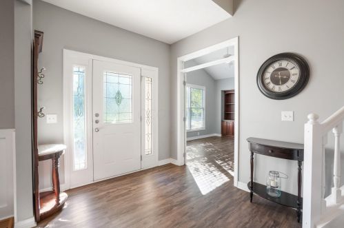 716 Ballater Dr, Delaware OH  43015-7184 exterior